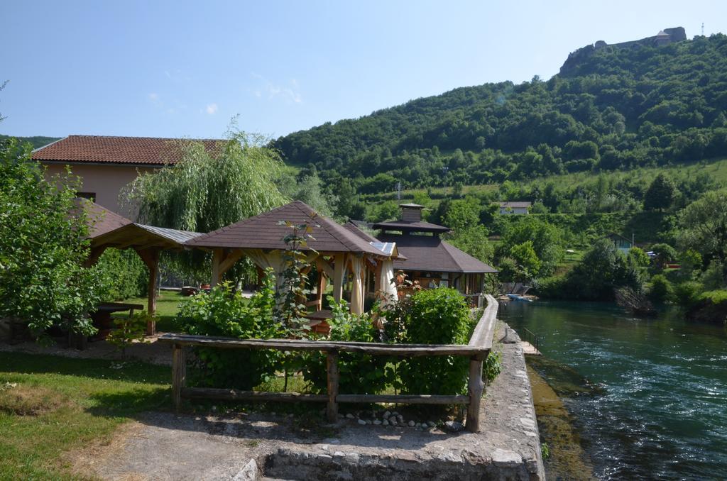 Domacinstvo Una-Ostrovica Kulen Vakuf Pokój zdjęcie
