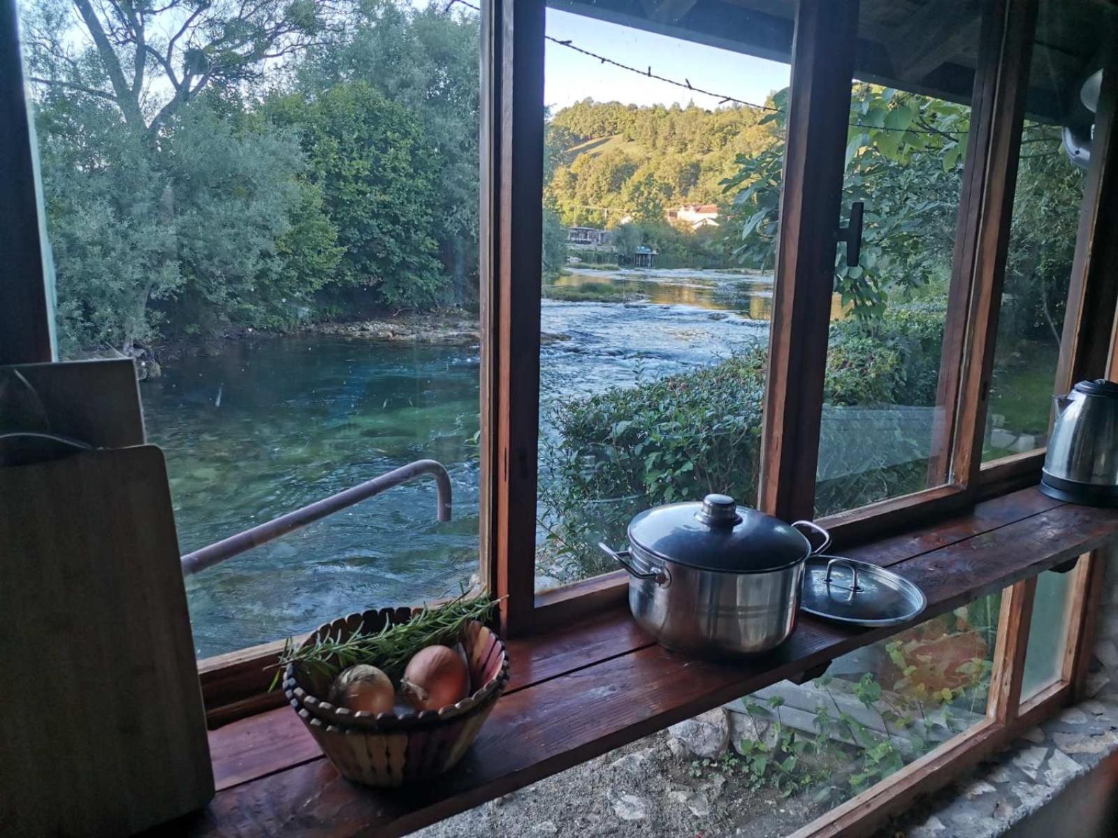 Domacinstvo Una-Ostrovica Kulen Vakuf Zewnętrze zdjęcie