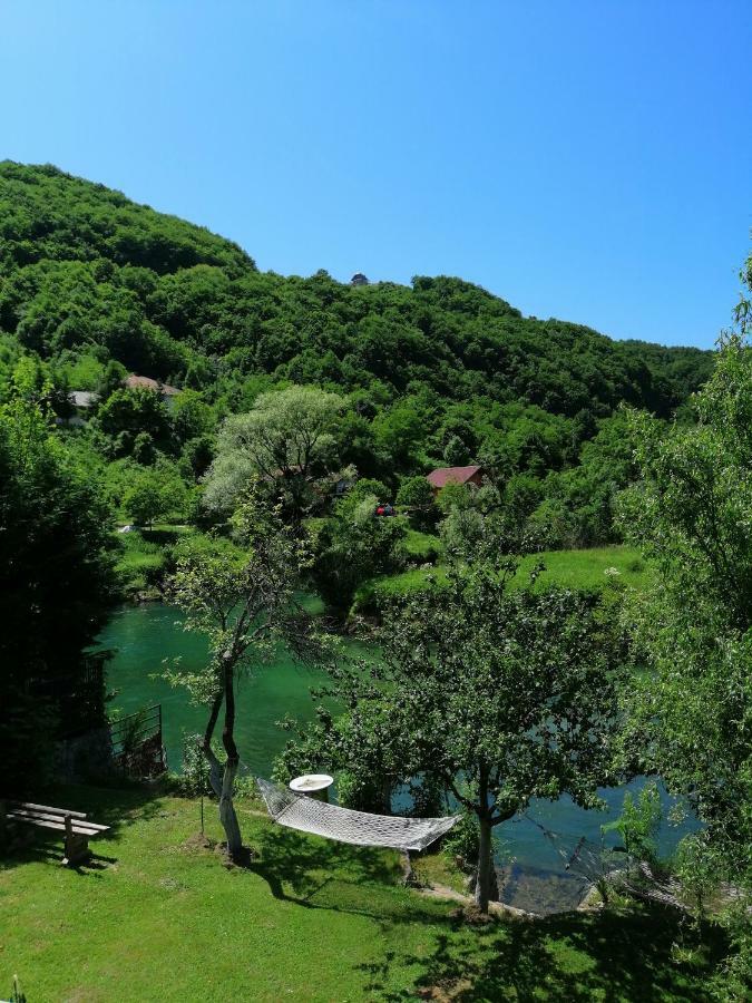 Domacinstvo Una-Ostrovica Kulen Vakuf Zewnętrze zdjęcie